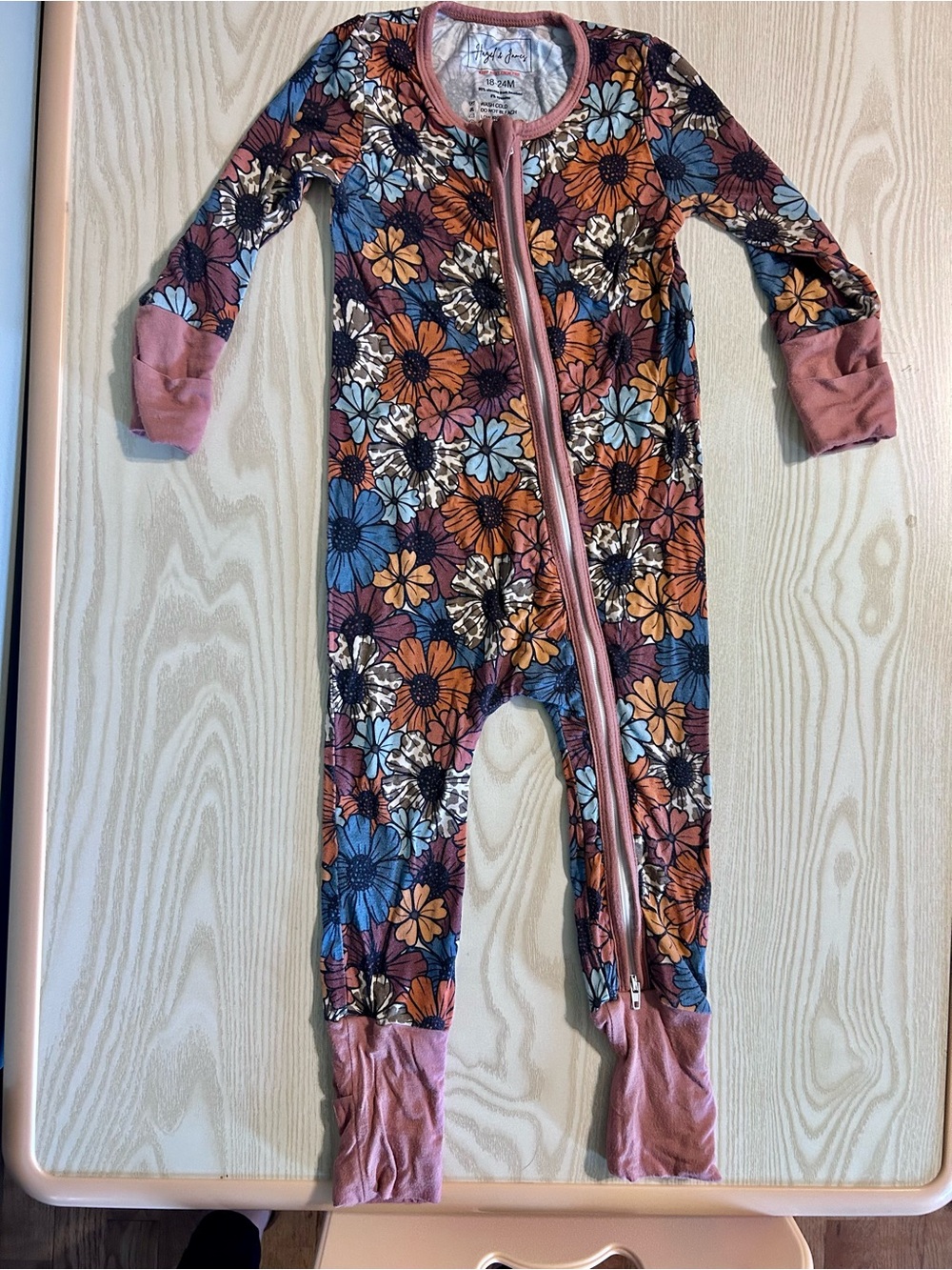 Baby’s 18-24mo Bamboo Zip Up Outfit